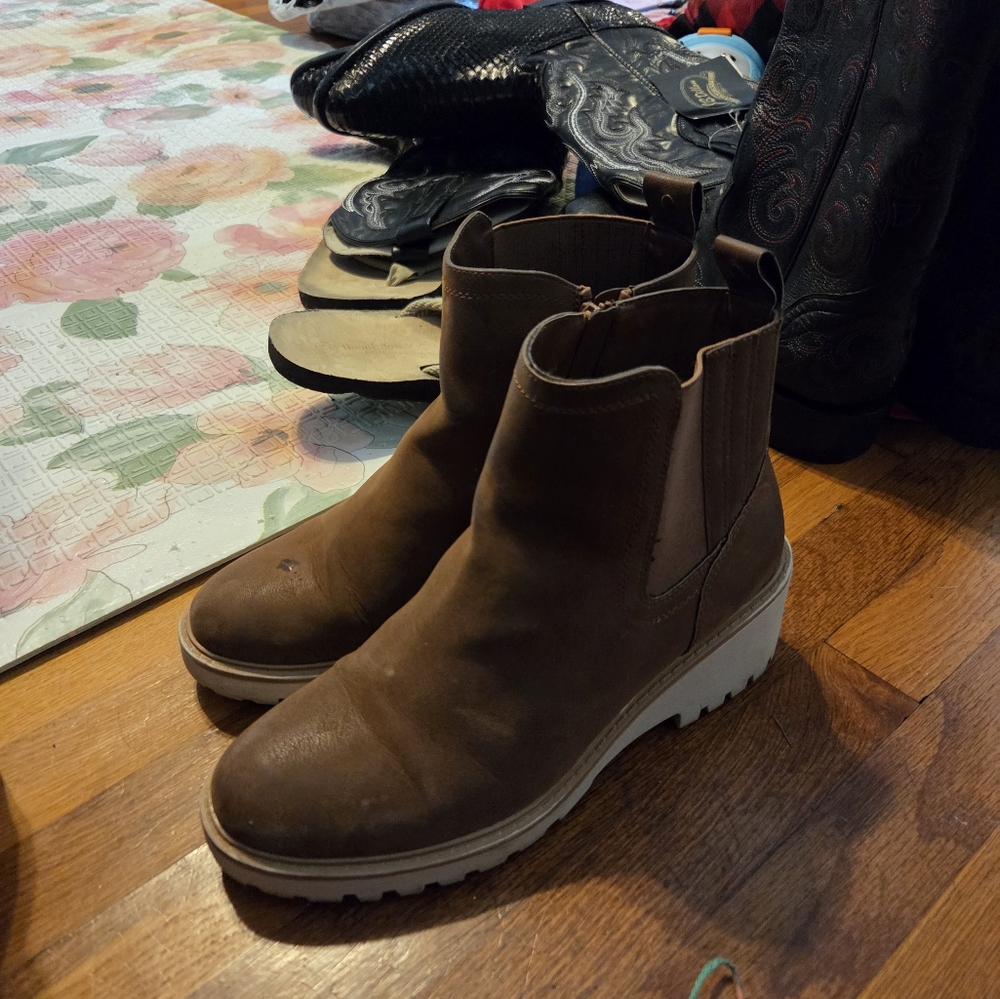 Source Unknown Brown Ankle Boots